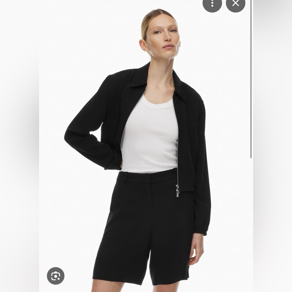 Aritzia Black Fervor Women's Shorts